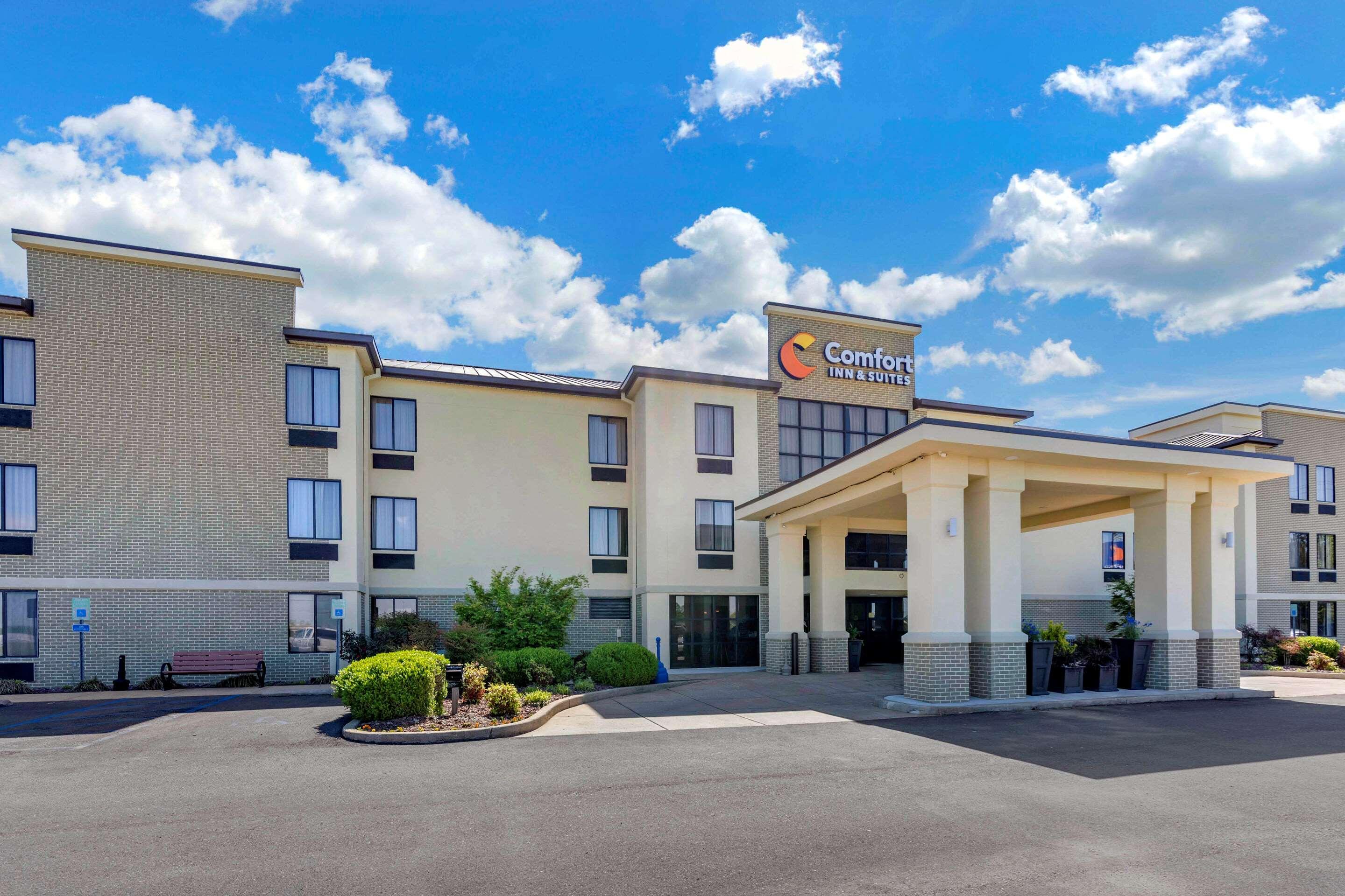 Comfort Inn & Suites Lincoln Exterior photo