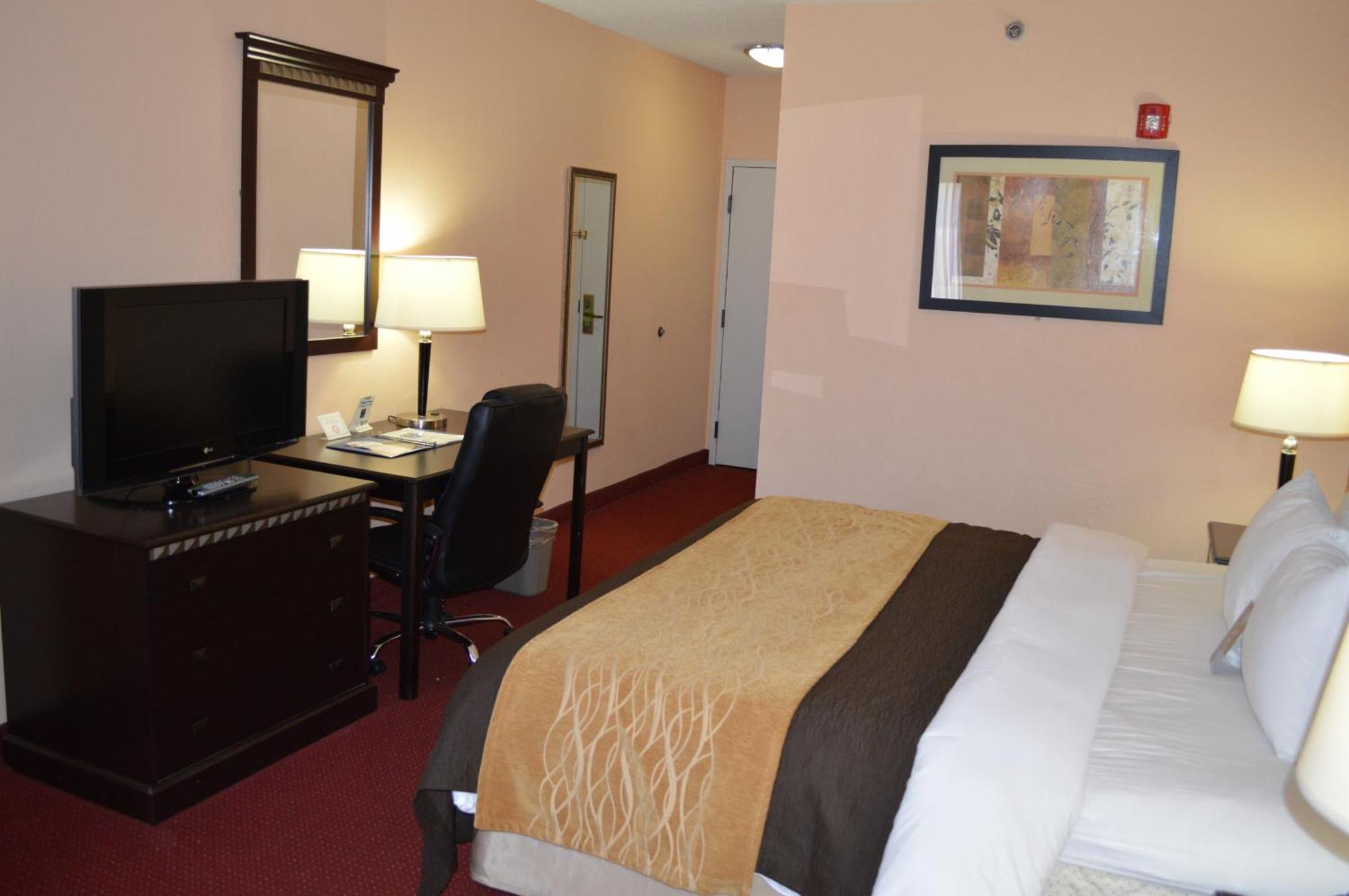 Comfort Inn & Suites Lincoln Exterior photo