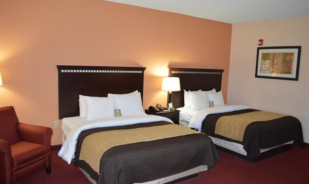 Comfort Inn & Suites Lincoln Exterior photo